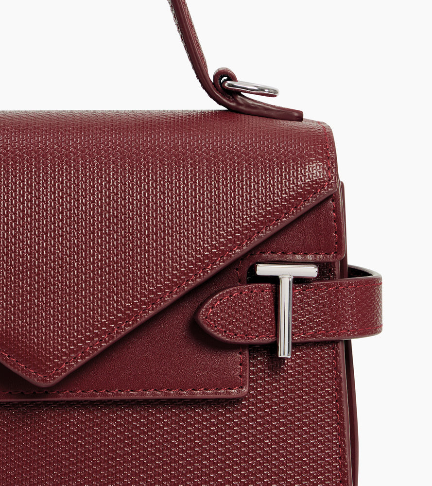 Kleine Handtasche mit Doppelklappe aus T-Signaturleder