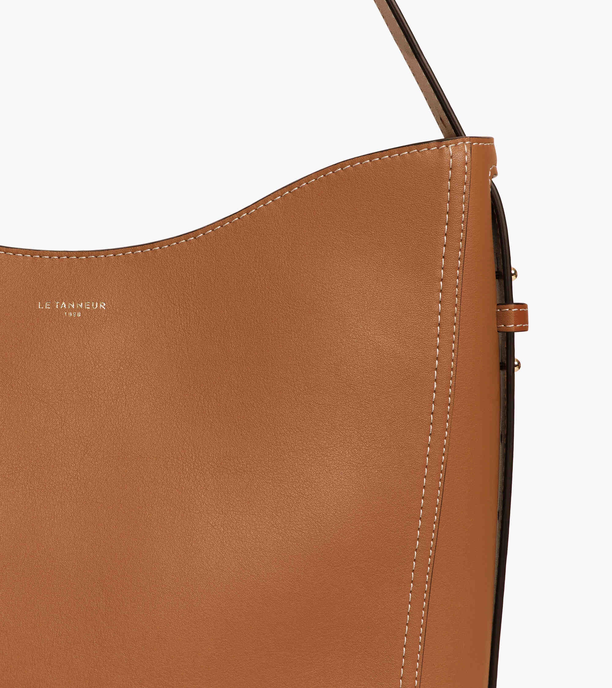 Bolso hobo mediano modelo Céleste de piel lisa