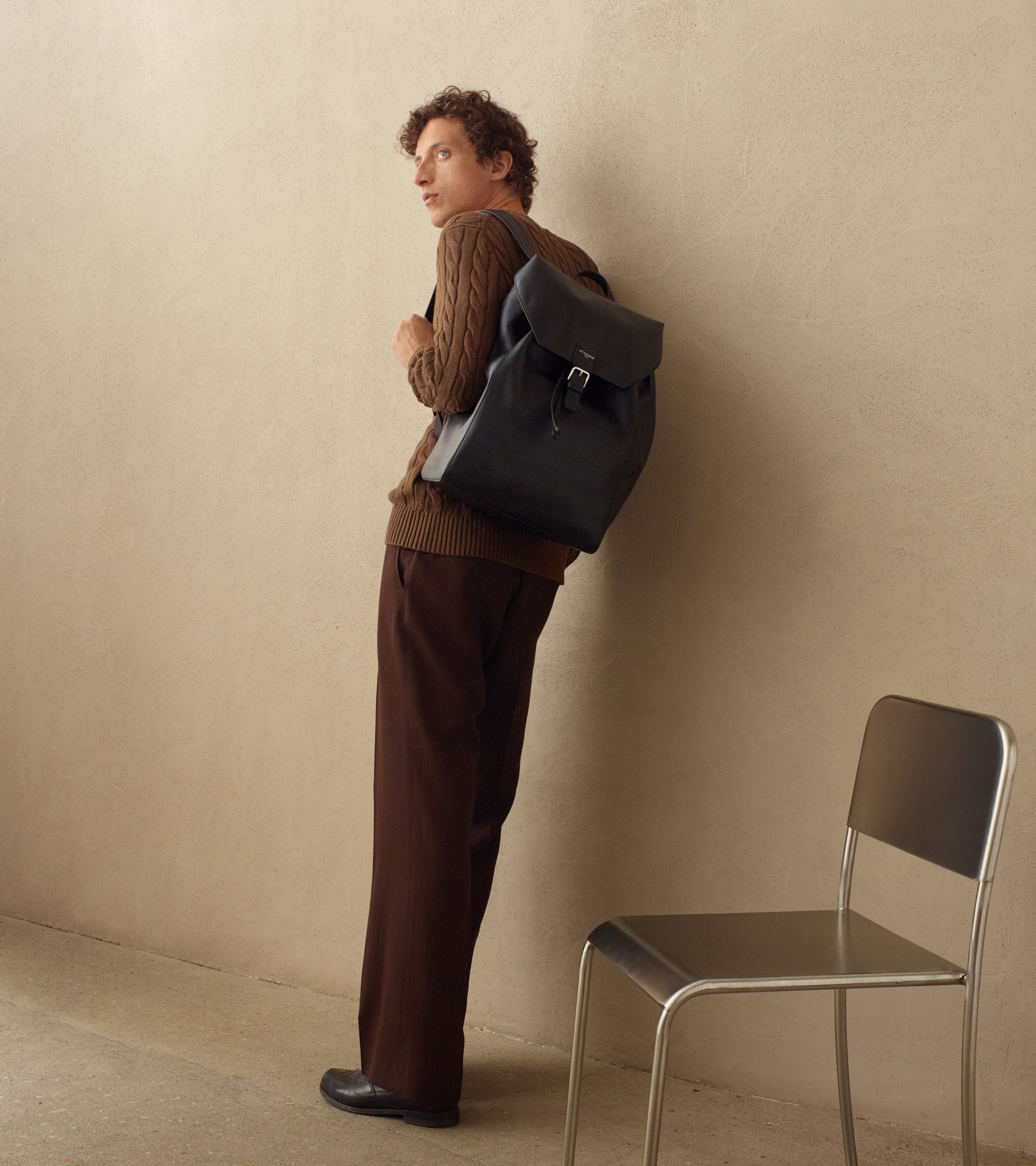 Mochila con solapa de piel texturizada Emile