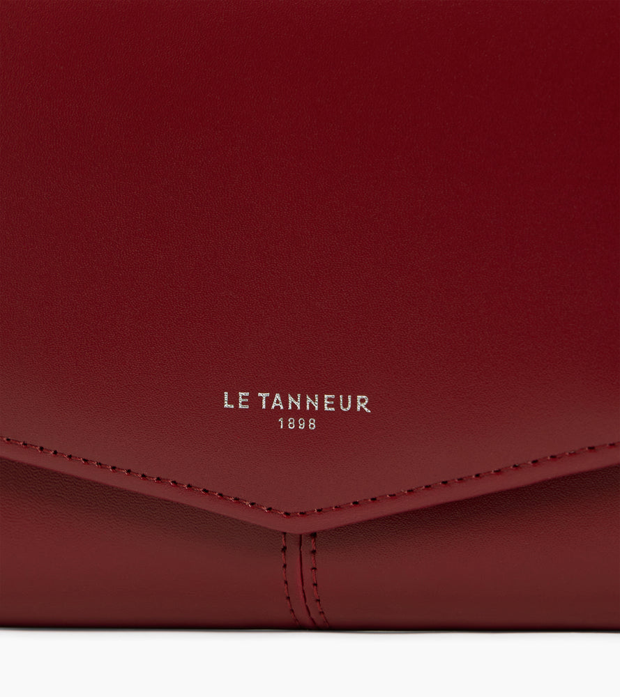 Medium Charlotte wallet in smooth leather