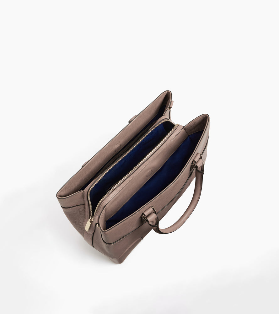 bolso grande de cuero granulado y liso