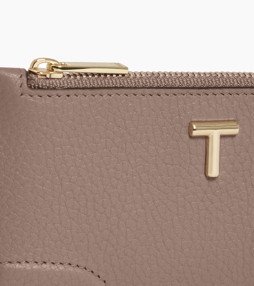 Romy zipped card holder in grained leather